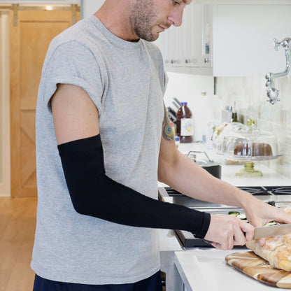 Mens Compression Arm Sleeve 20-30 mmHg - A813M
